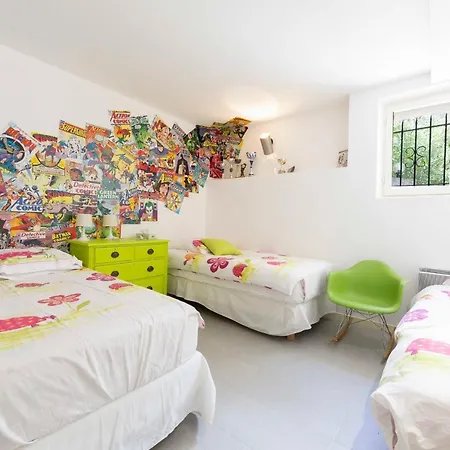 Large Provencal With Swimming Pool In Lush Greenery Live In Cannes Villa *