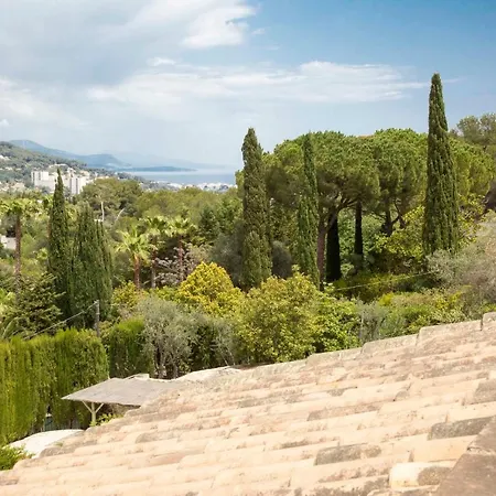 Villa Large Provencal With Swimming Pool In Lush Greenery Live In Cannes